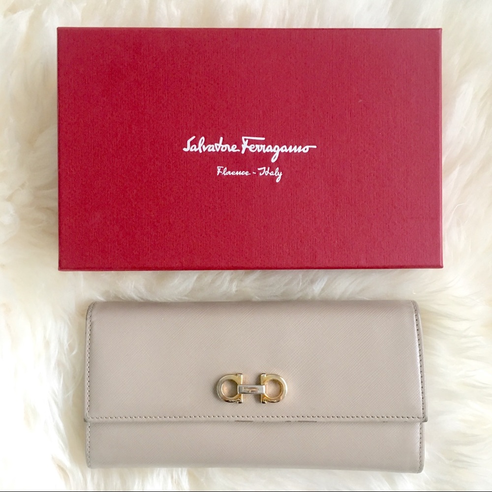 FINAL: Beige & Gold Ferragamo Wallet